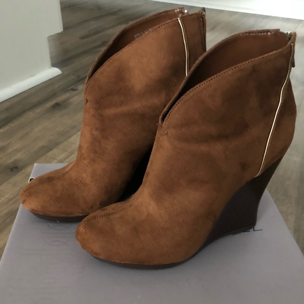 Jennifer Lopez boots
